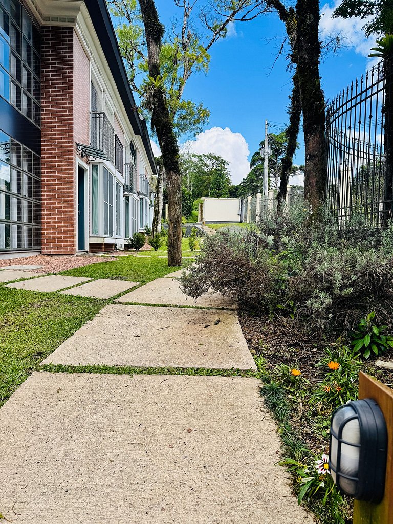 MRG - Convidativa Casa 3D em Condomínio Privativo em Canela